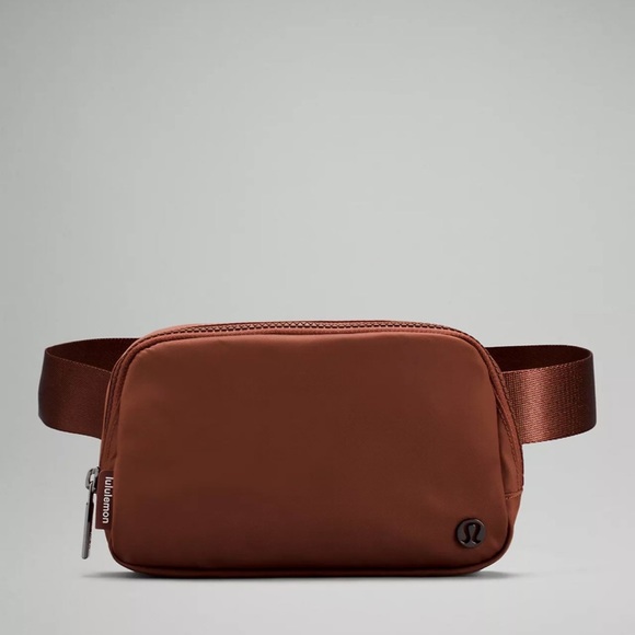 lululemon athletica Handbags - NWT Lululemon Everywhere Belt Bag in Ancient Copper - RARE